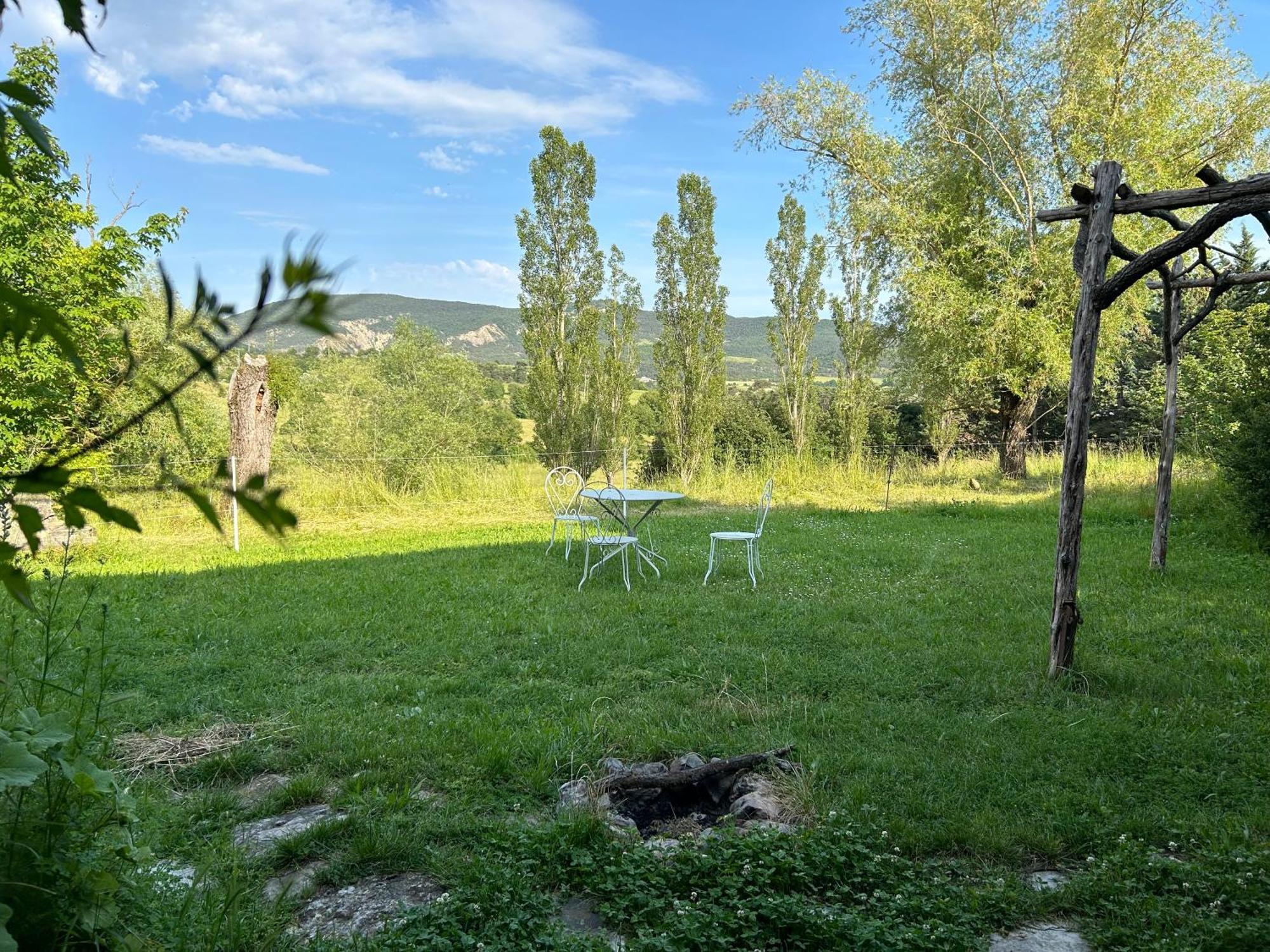 Gites Chameyer Rosans Exterior foto
